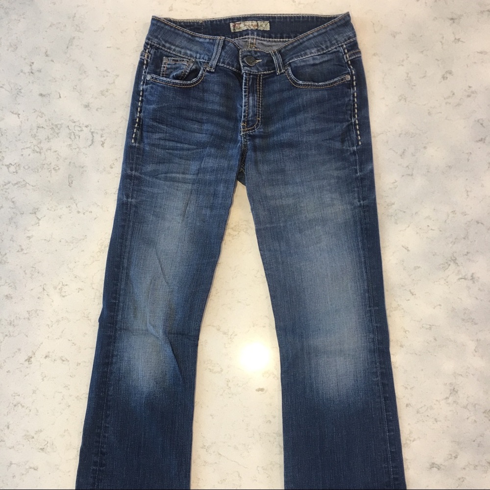 Buckle BKE Bootcut Jeans